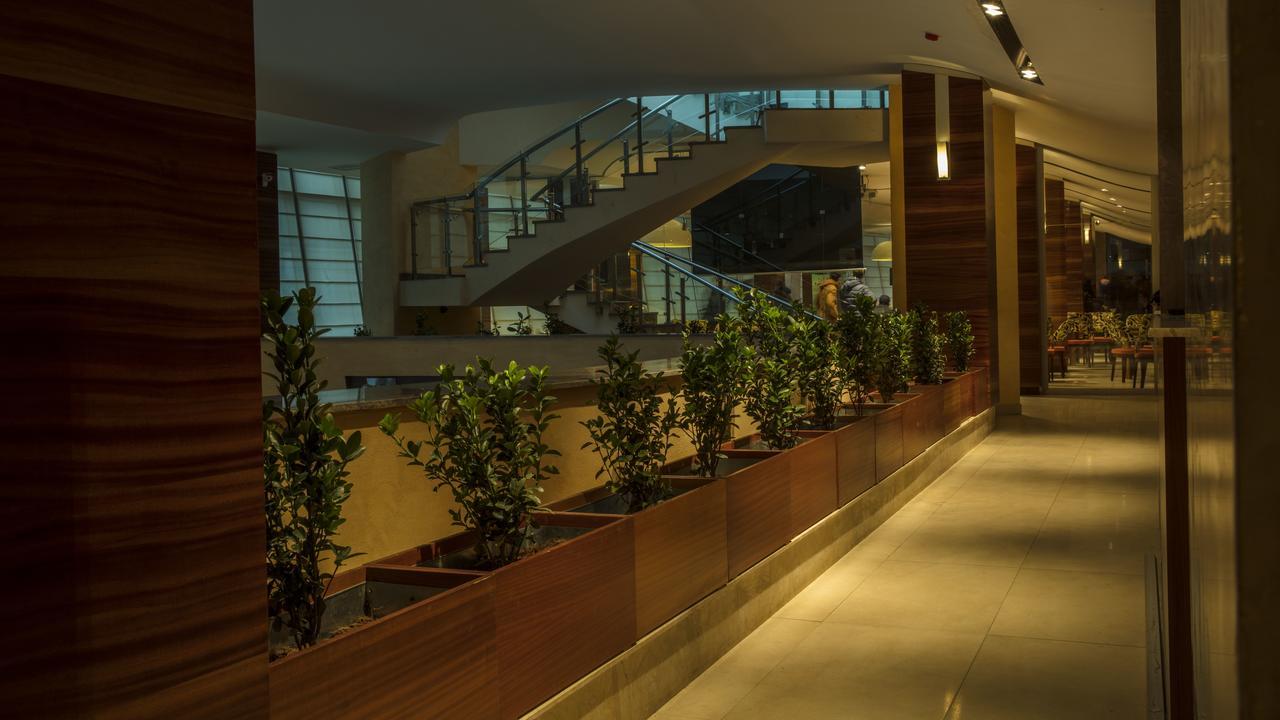 Avenue Hotel Baku Exterior photo